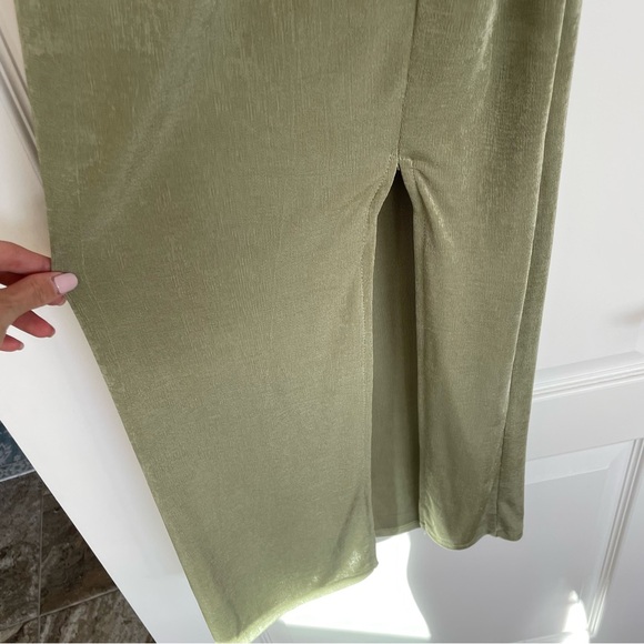 Petal & Pup Diani Dress Green Size 4 Olive Green Midi Slit Party Wedding Formal - Picture 7 of 10